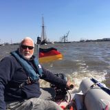 Klaus auf kleiner Hafenrundfahrt